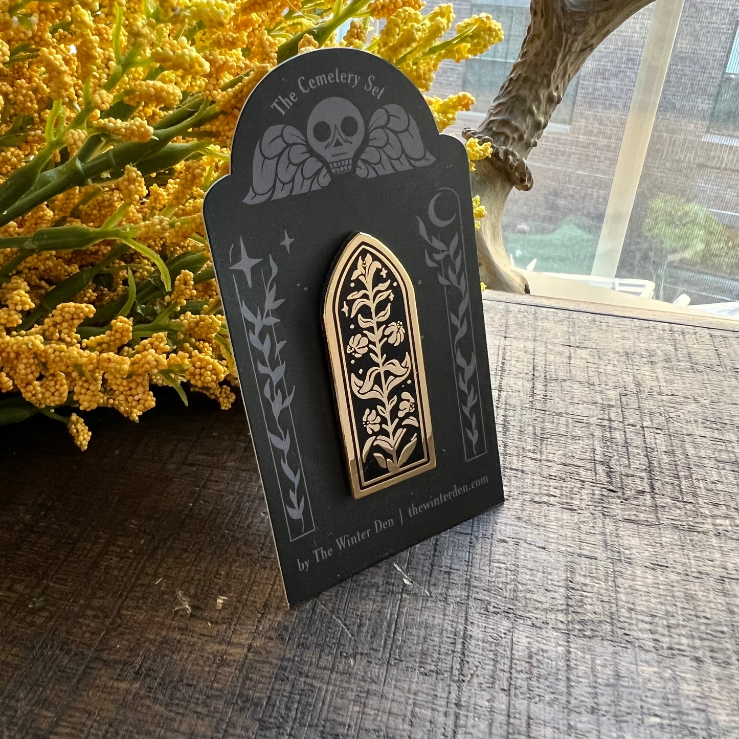 Tomb Lily Gold Enamel Pin