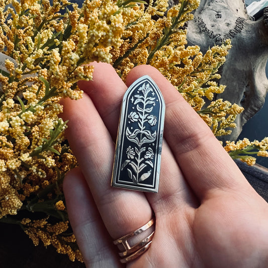 Tomb Lily Silver Enamel Pin